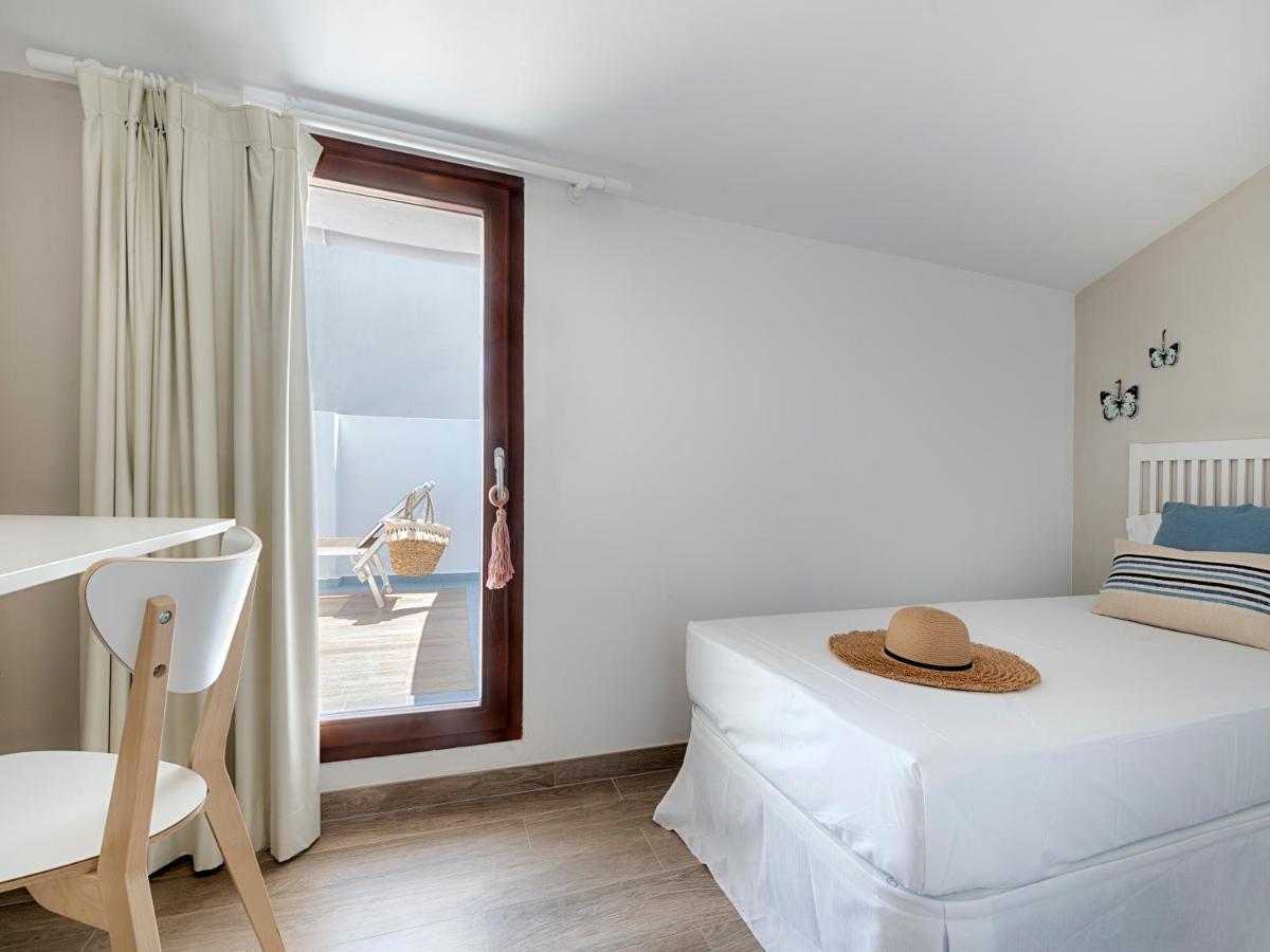 Triple Room Terrace