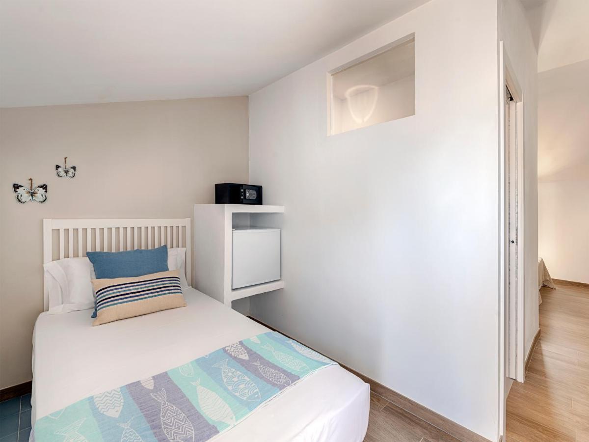 Triple Room Terrace