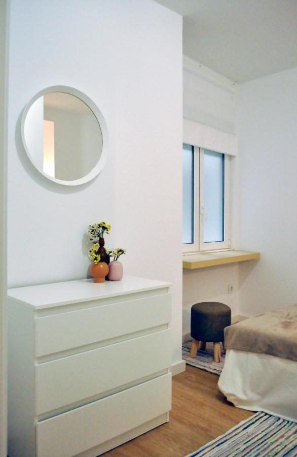 Single Room,1503377926:JPEG
