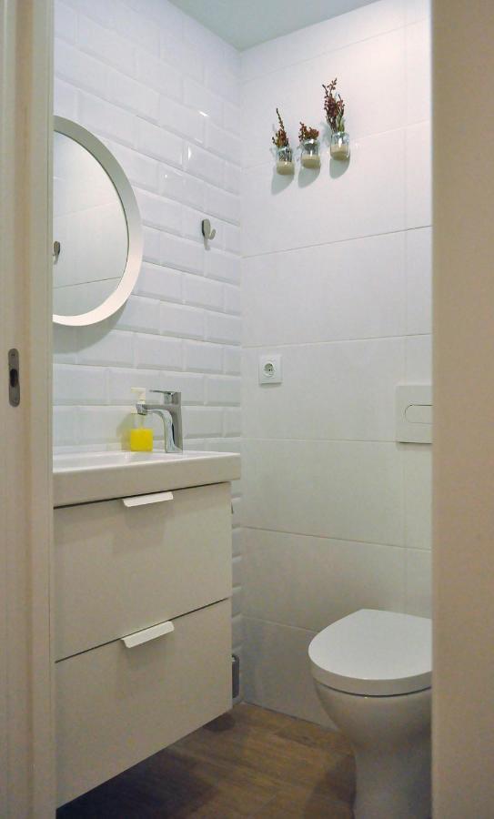 Single Room Bathroom,1503378088:JPEG