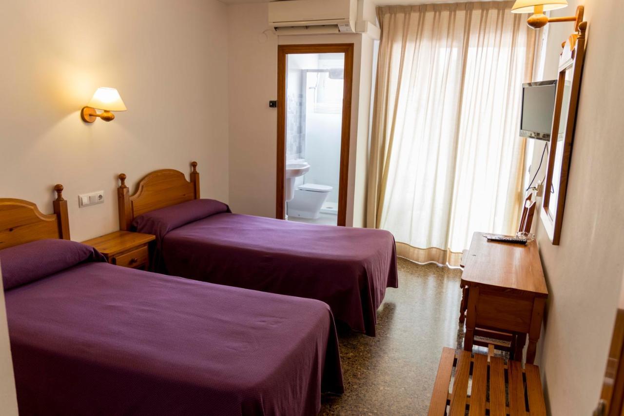 Doppel- oder Zweibettzimmer
