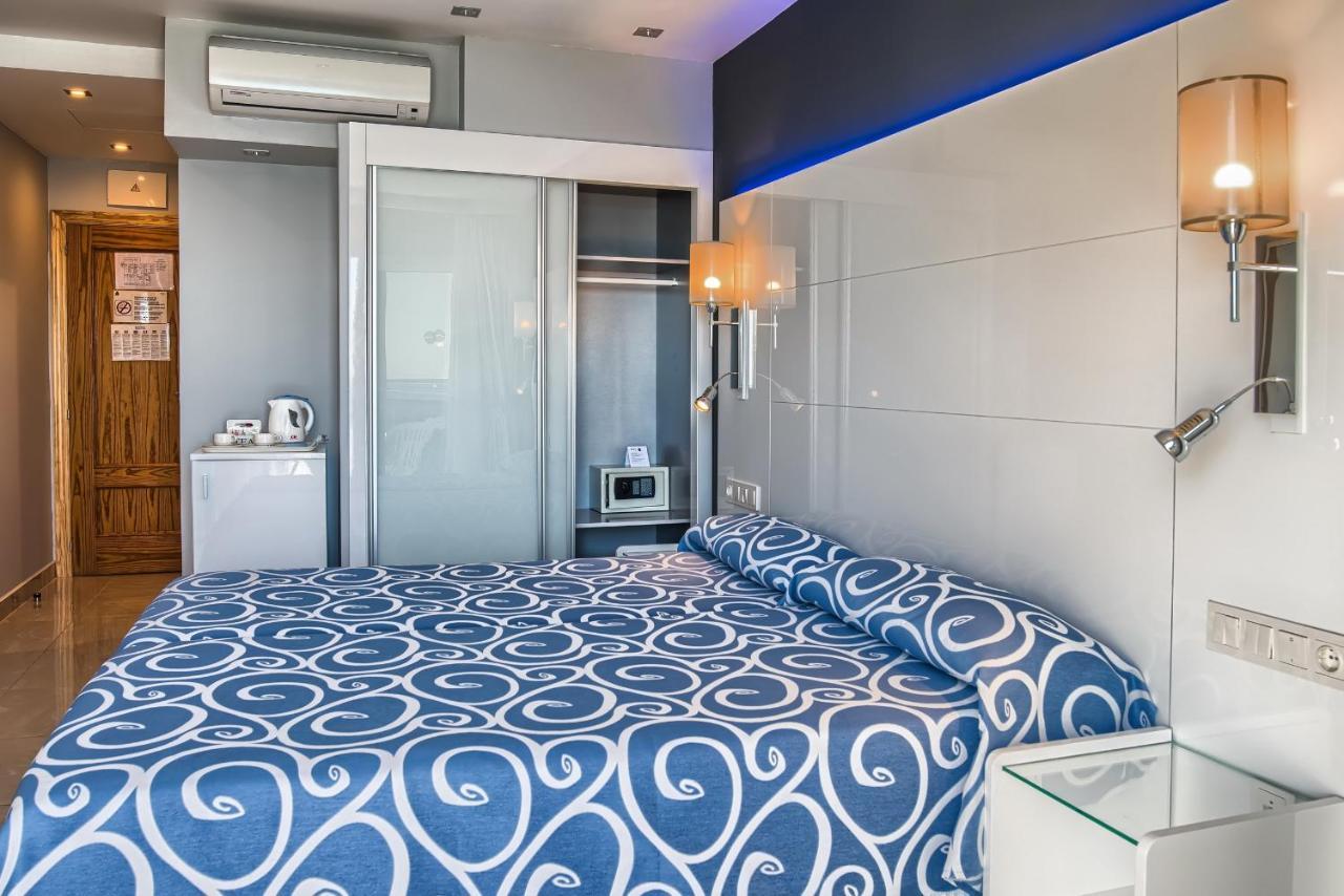 Twin Room Side Sea View