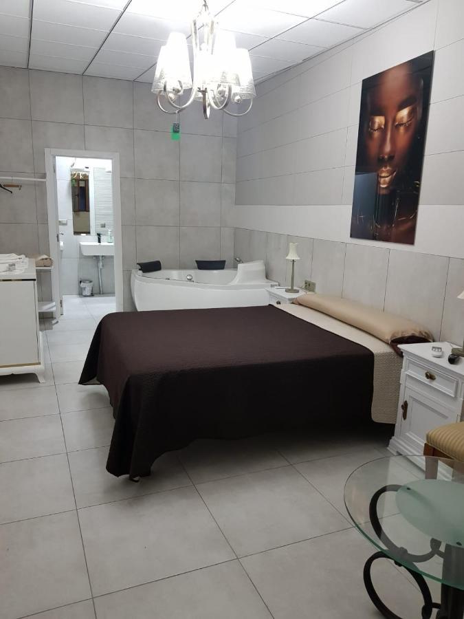 Suíte Queen com Banheira de Hidromassagem