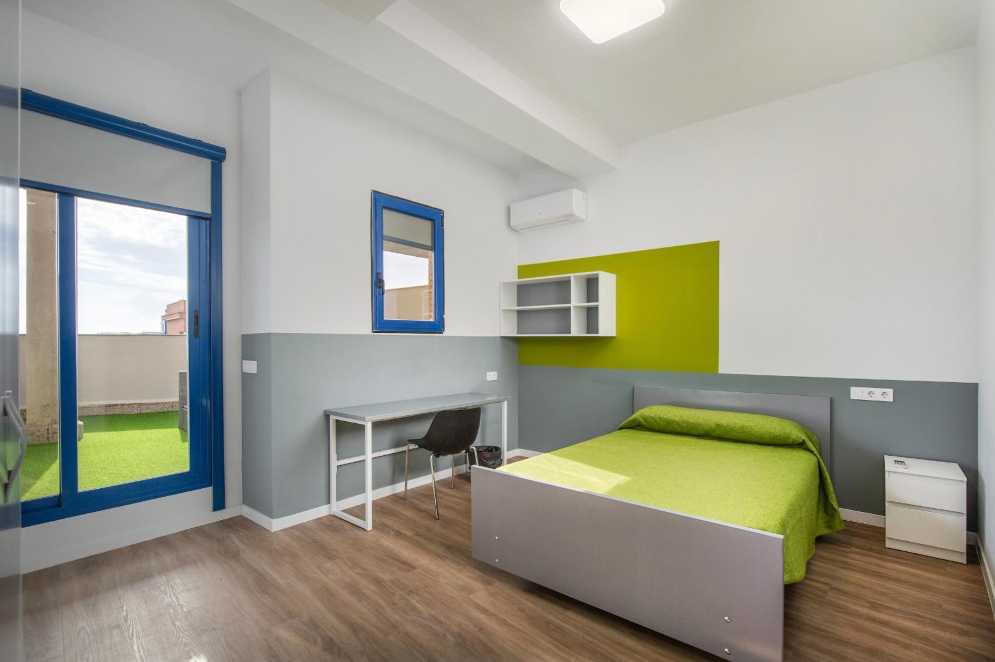 Single Room with Terrace,1090753995:JPEG