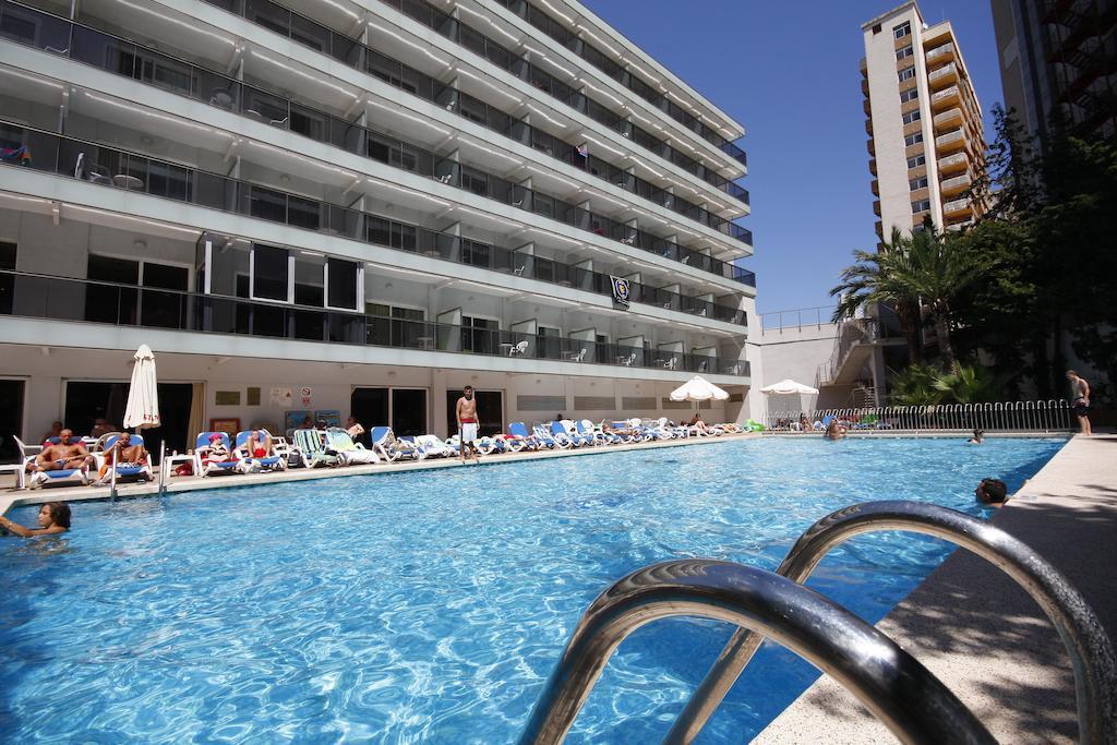 Twin Room Pool View
