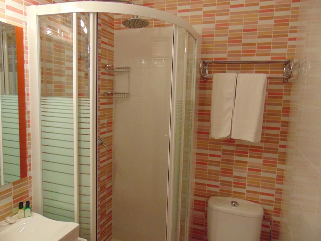 Chambre Double avec Lit d'Appoint