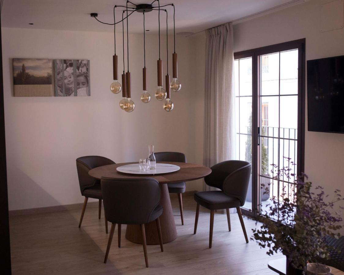 Deluxe King Suite 1
