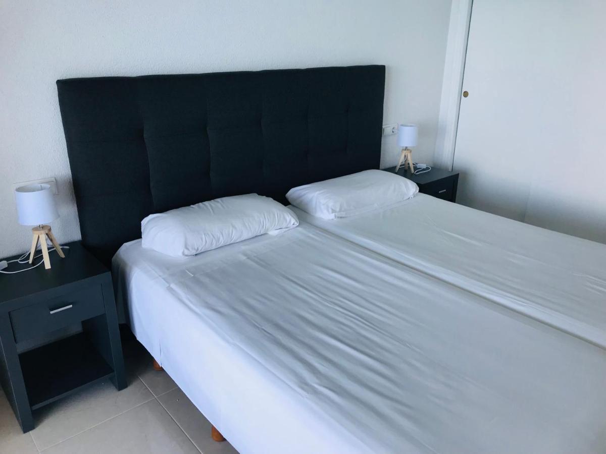 Appartamento con 2 Camere da Letto e Vista Mare