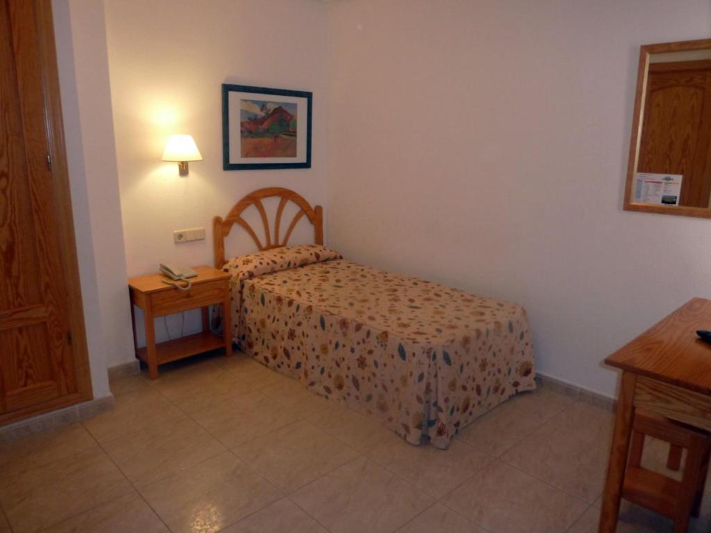 Comfort Single Room,1584486060:JPEG