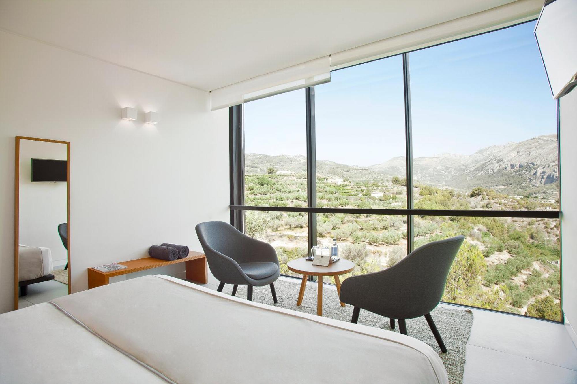 Double Room with Mountain View,1742937134:JPEG