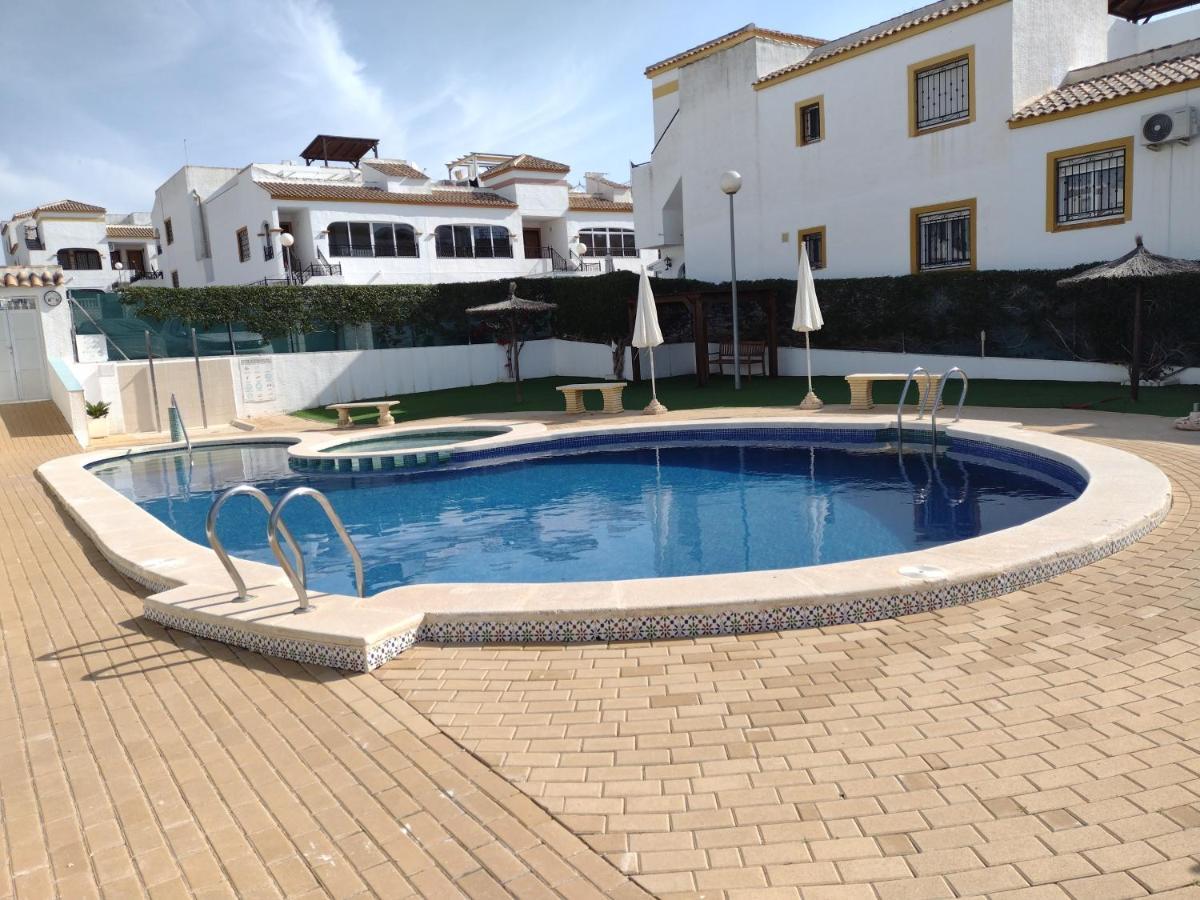 Two-Bedroom Apartment,1239566719:JPEG