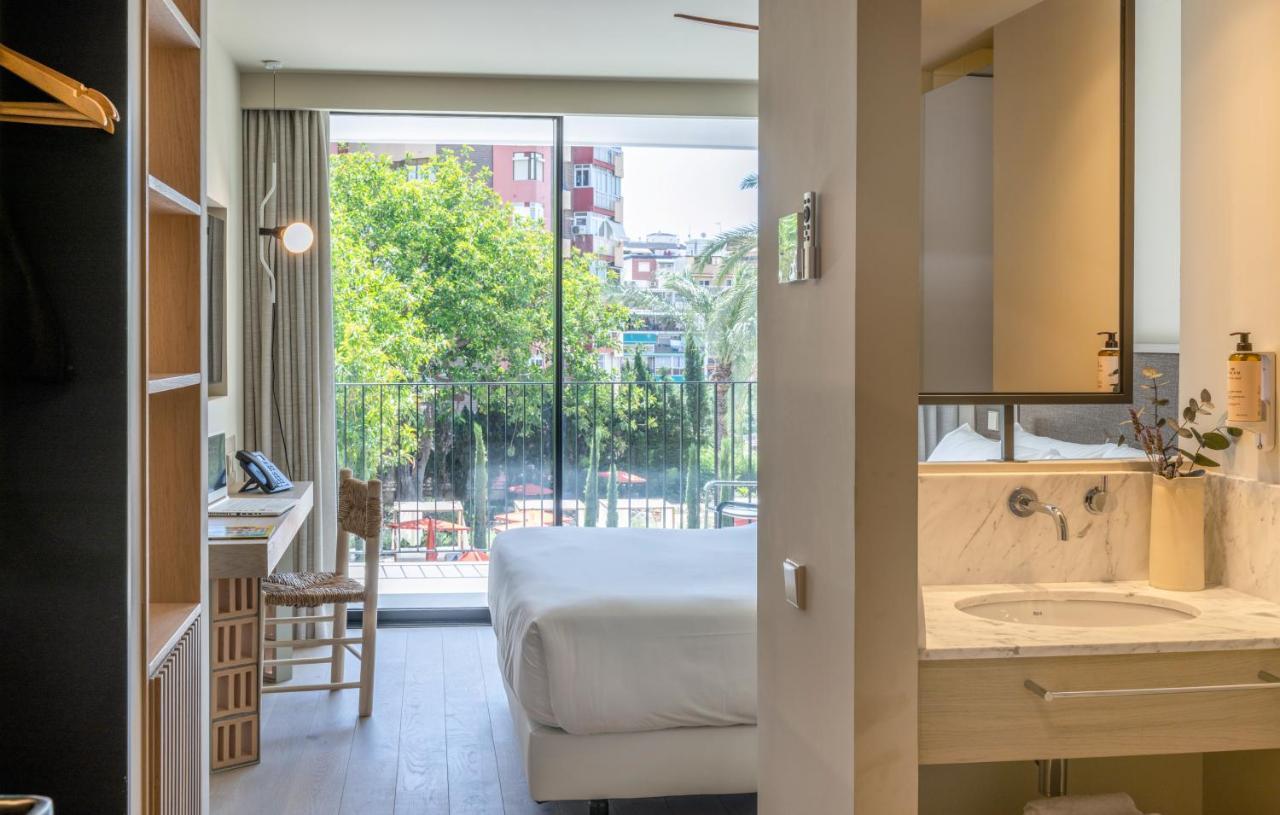 Standard Double Room with Terrace,1431893533:JPEG