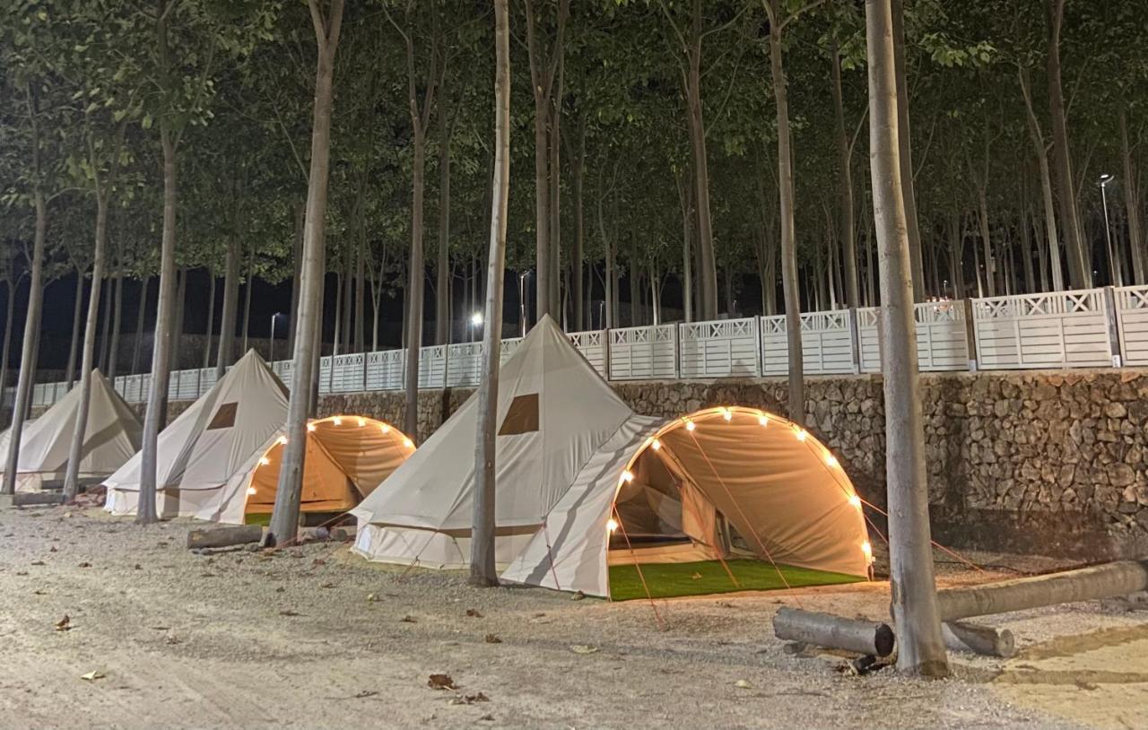Tent,1266314629:JPEG