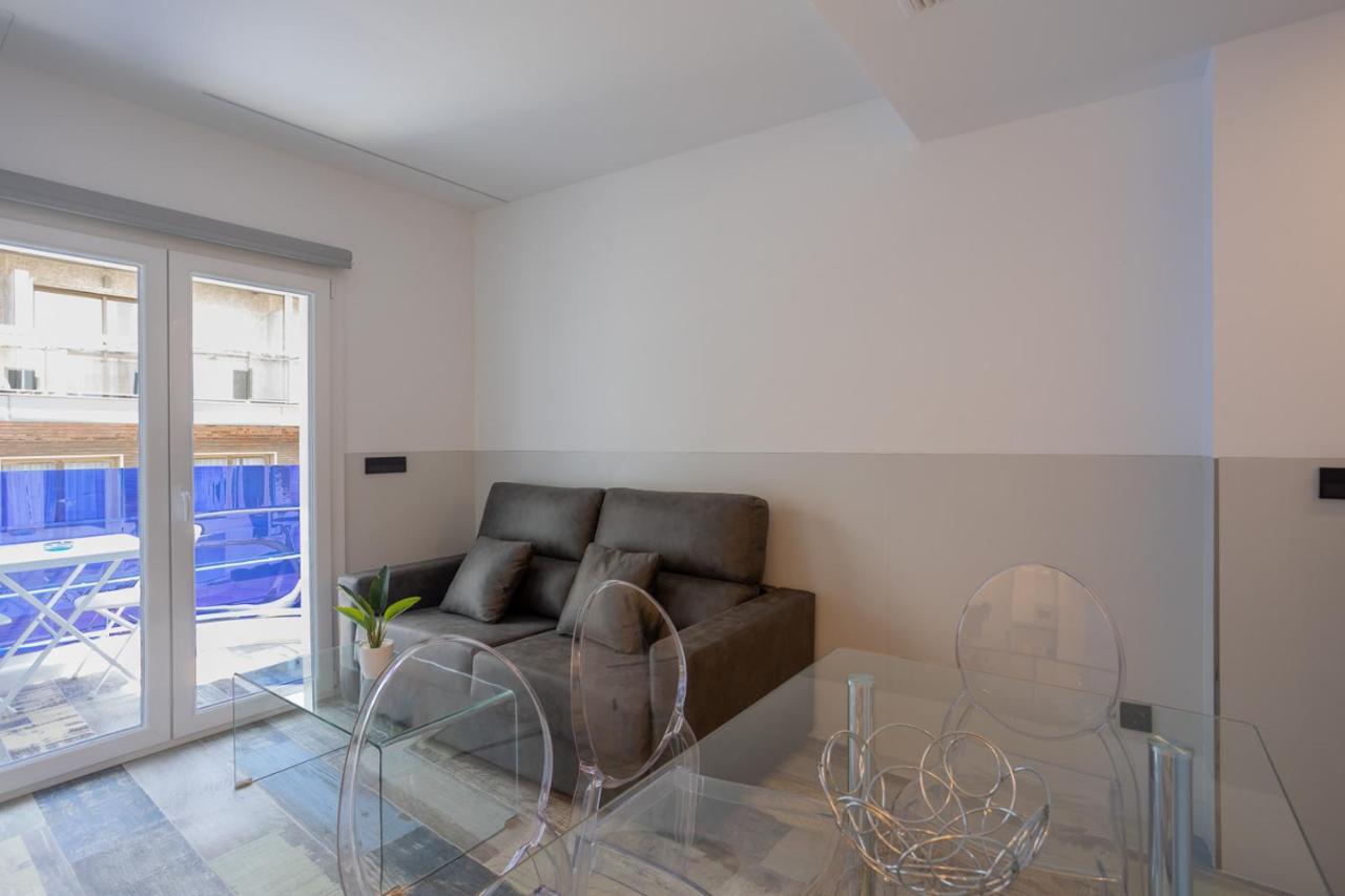 One-Bedroom Apartment,1271212705:JPEG