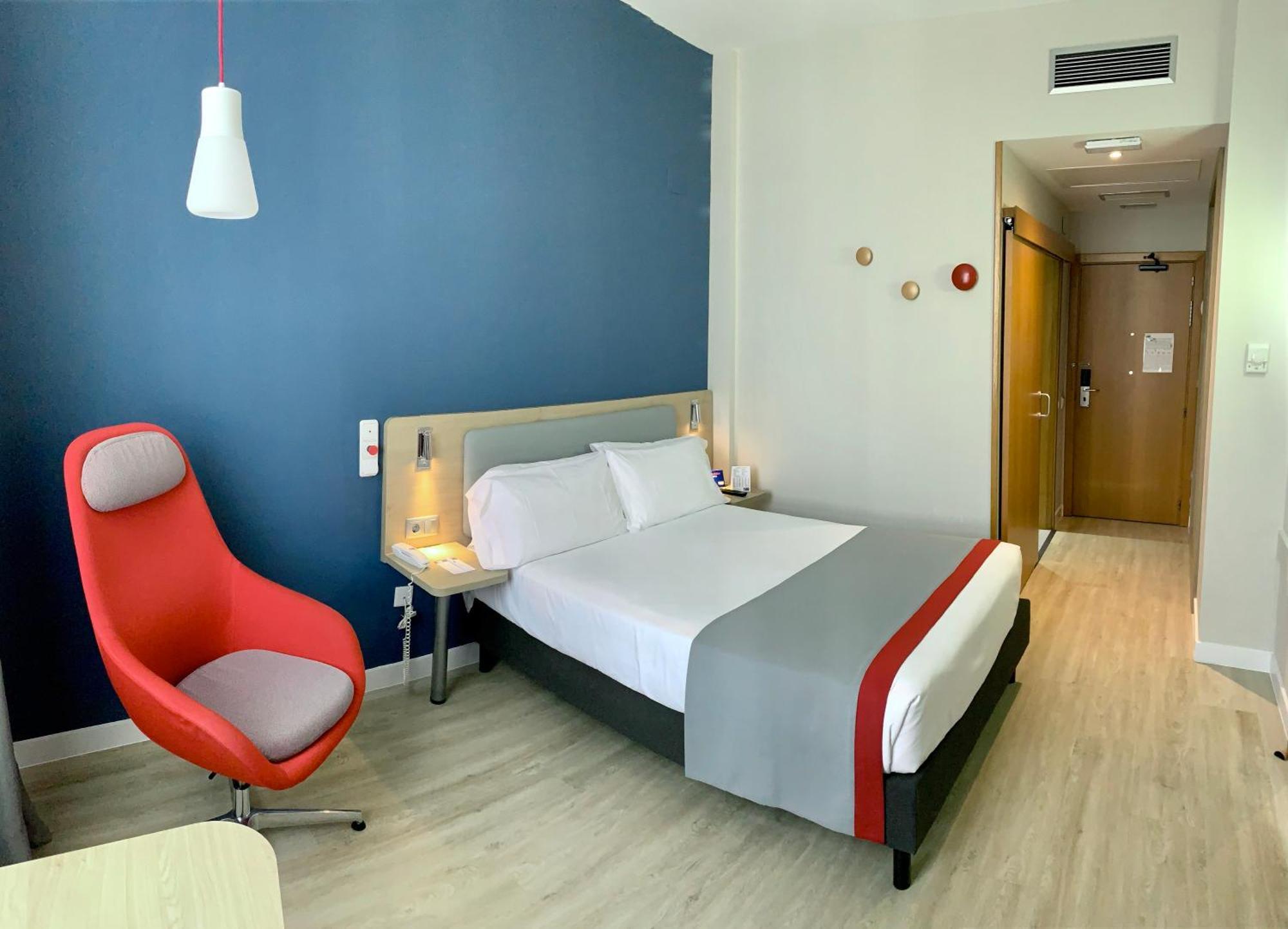 Standard Double Room with Free Breakfast - Accessible