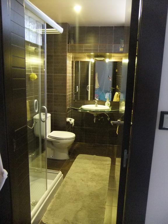 Four-Bedroom House,135094908:JPEG