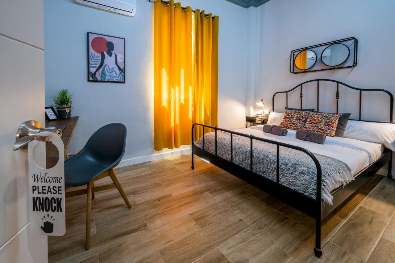 Quarto Duplo Standard com Banheiro Compartilhado