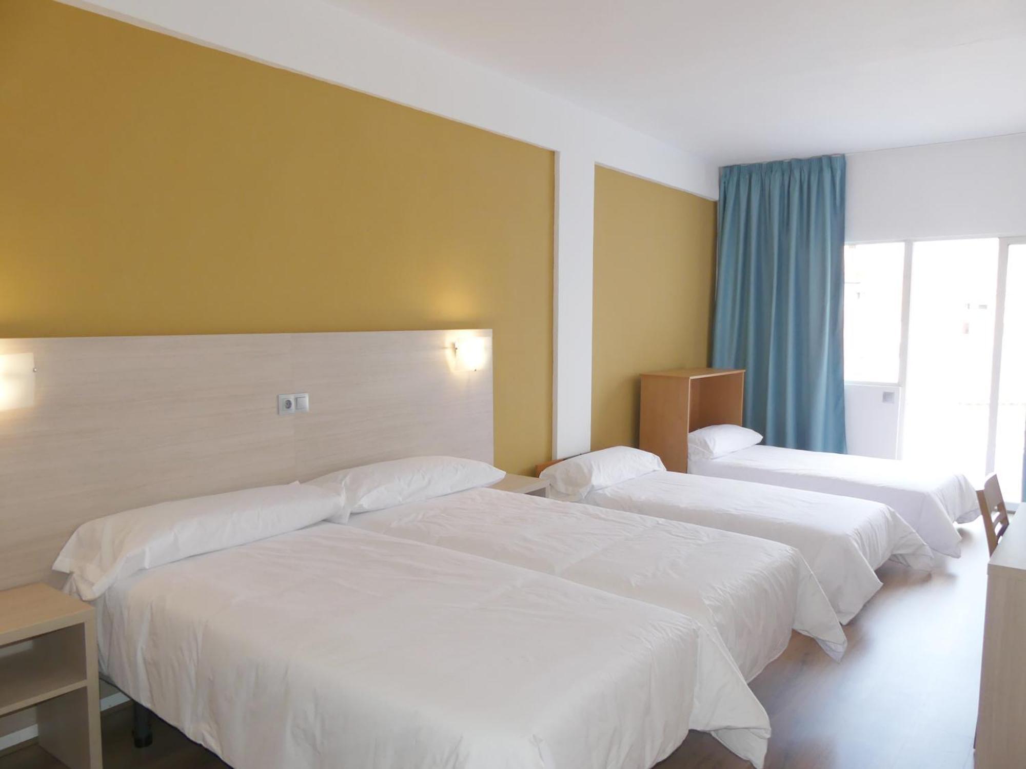 Standard Quadruple Room,969268543:JPEG