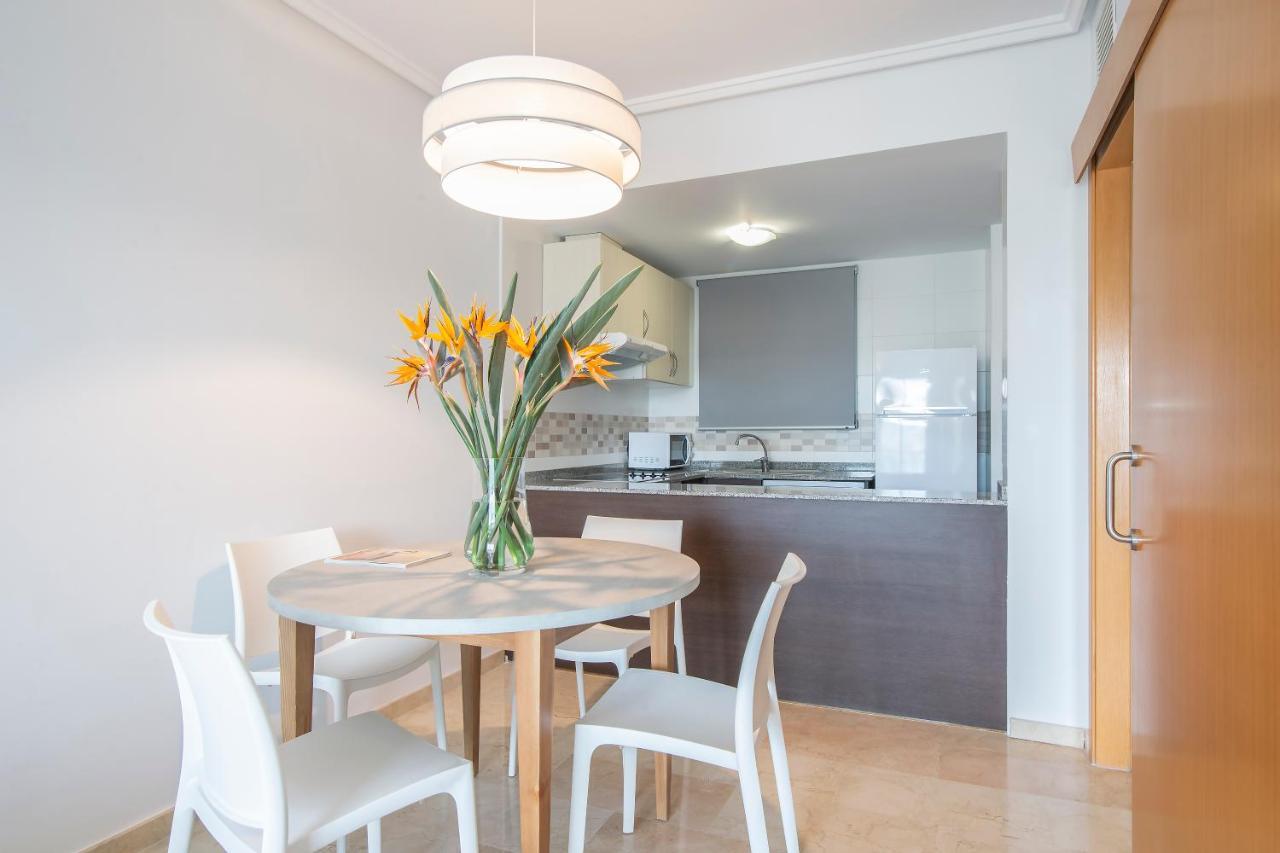 One-Bedroom Apartment,1334237732:JPEG