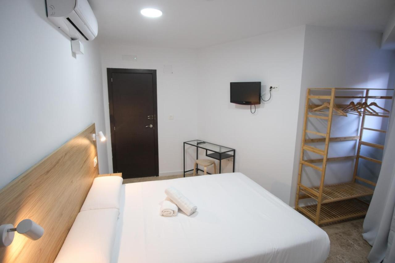 Standard Double Room,1344432683:JPEG