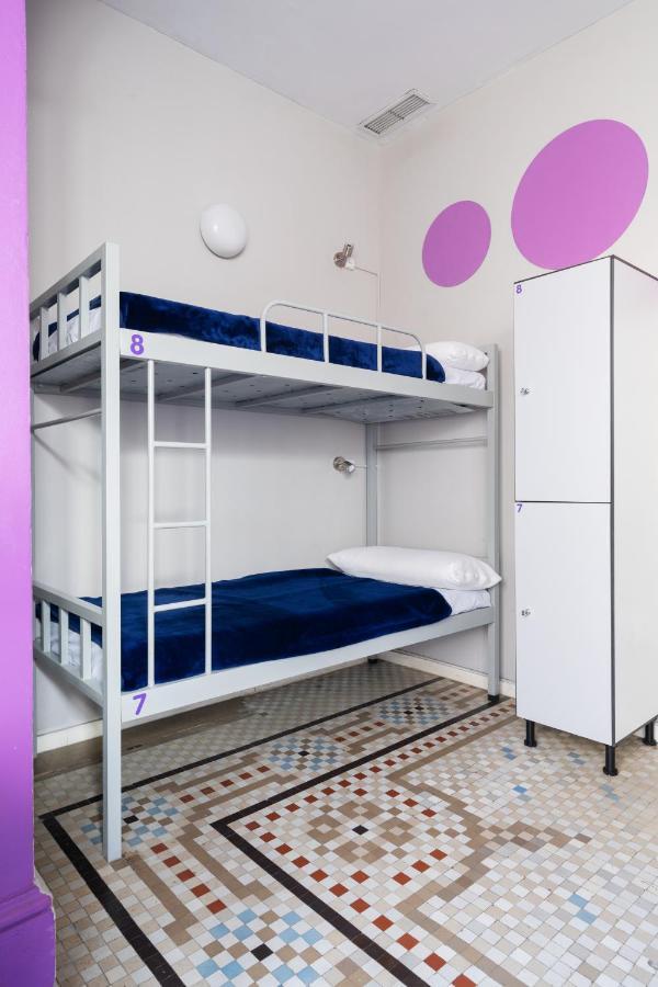 1 Bed an 8-Bed Mixed Dorm