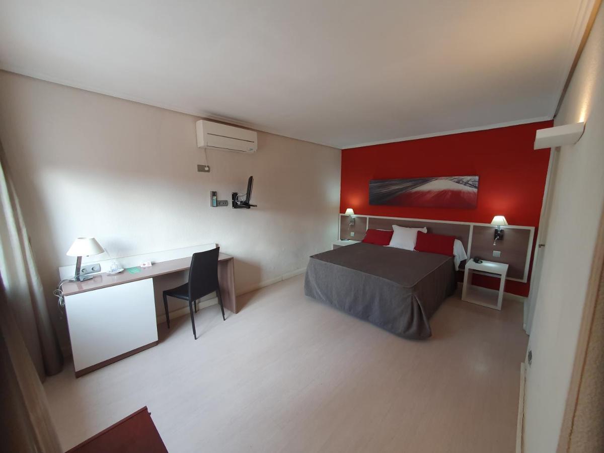 Double Bed Room Terrace,1377712526:JPEG