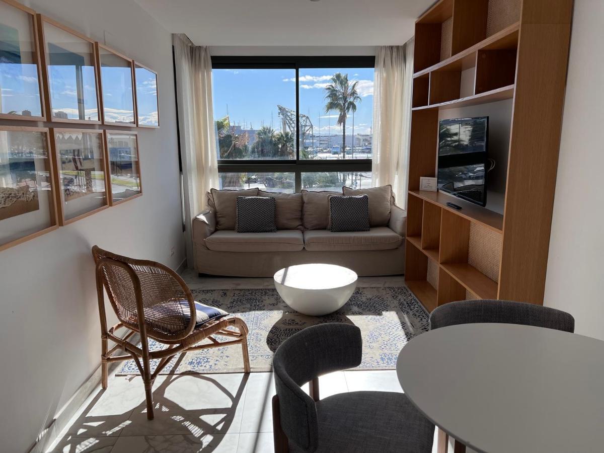 One-Bedroom Apartment,1377908099:JPEG
