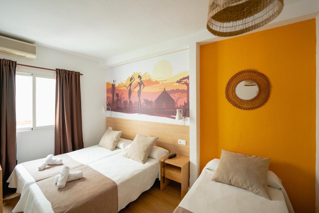 Triple Room,1294349857:JPEG