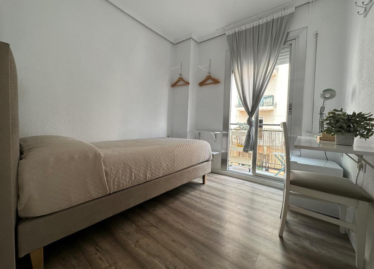 Single Room Shared Terrace