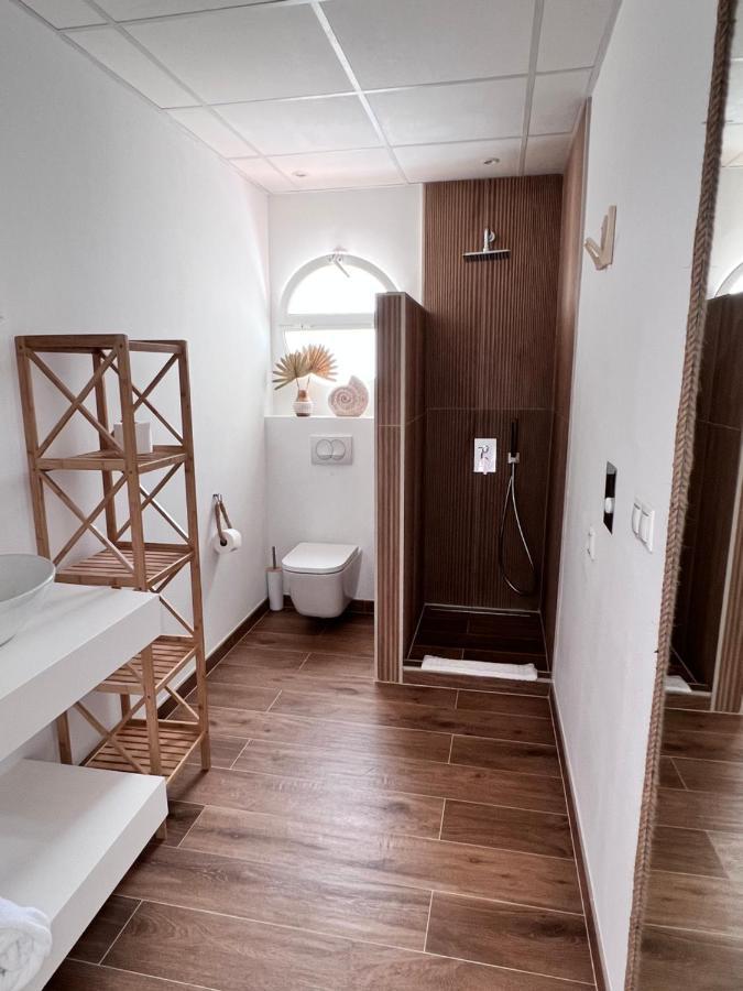 Deluxe Double Room with Sea View and Terrace,1553949253:JPEG