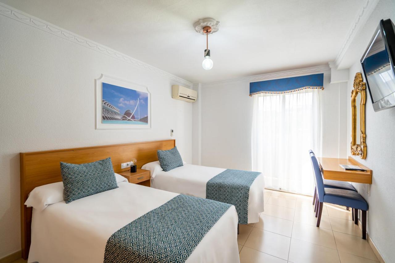 Double or Twin Room,1431257323:JPEG