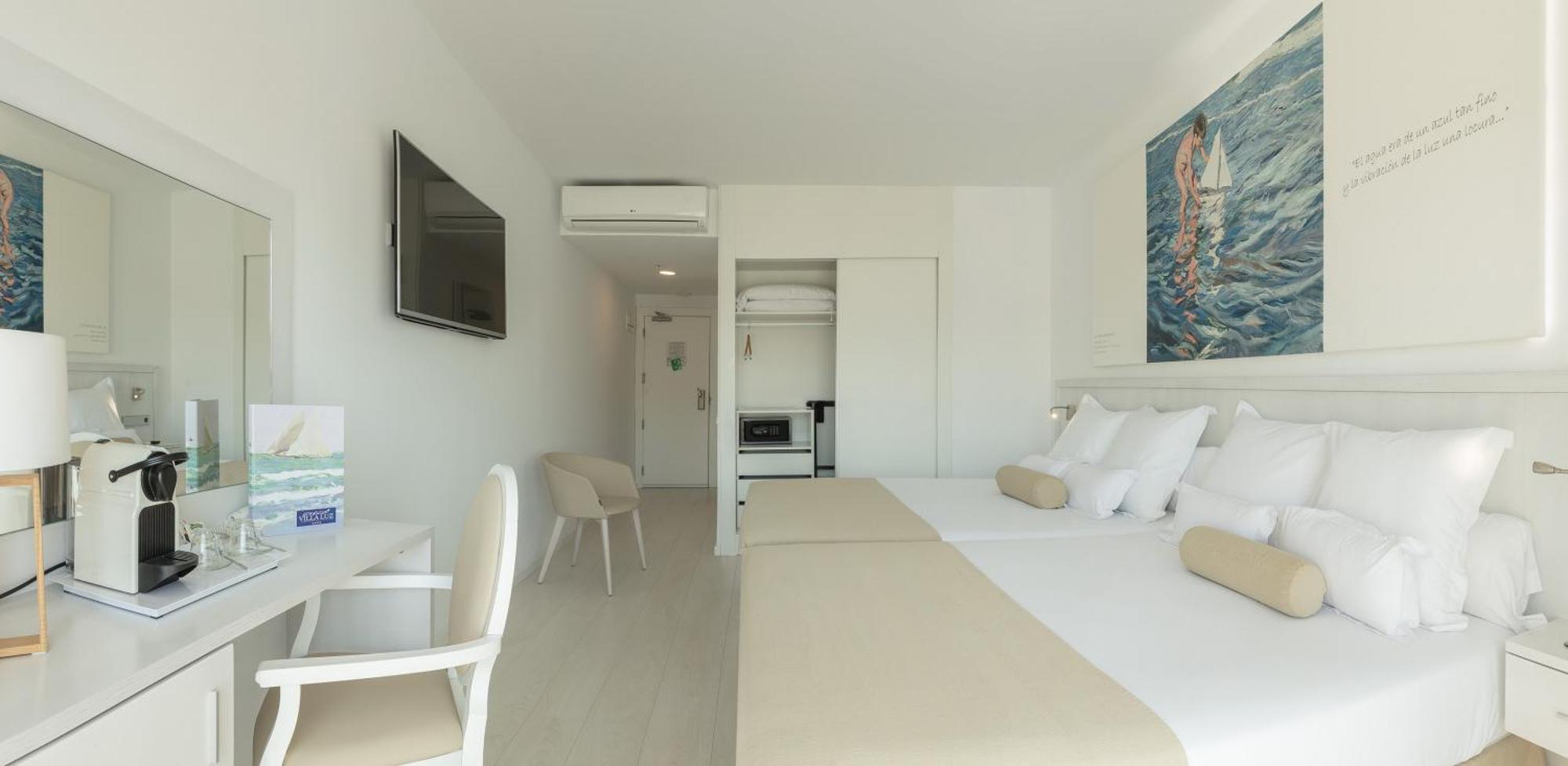 Standard Double Room,704293186:JPEG