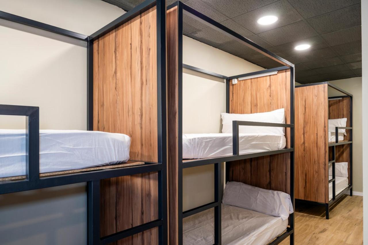 Bed 10-Bed Mixed Dormitory Room,1467770120:JPEG