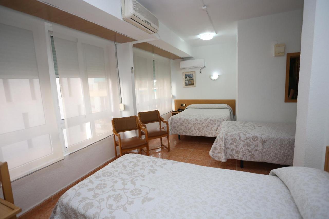 Triple Room,684917706:JPEG