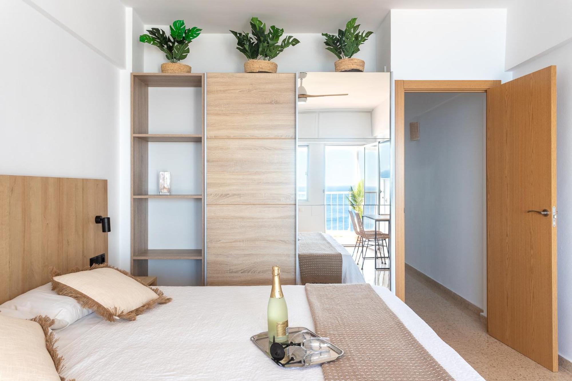 Studio Apartment Sea View