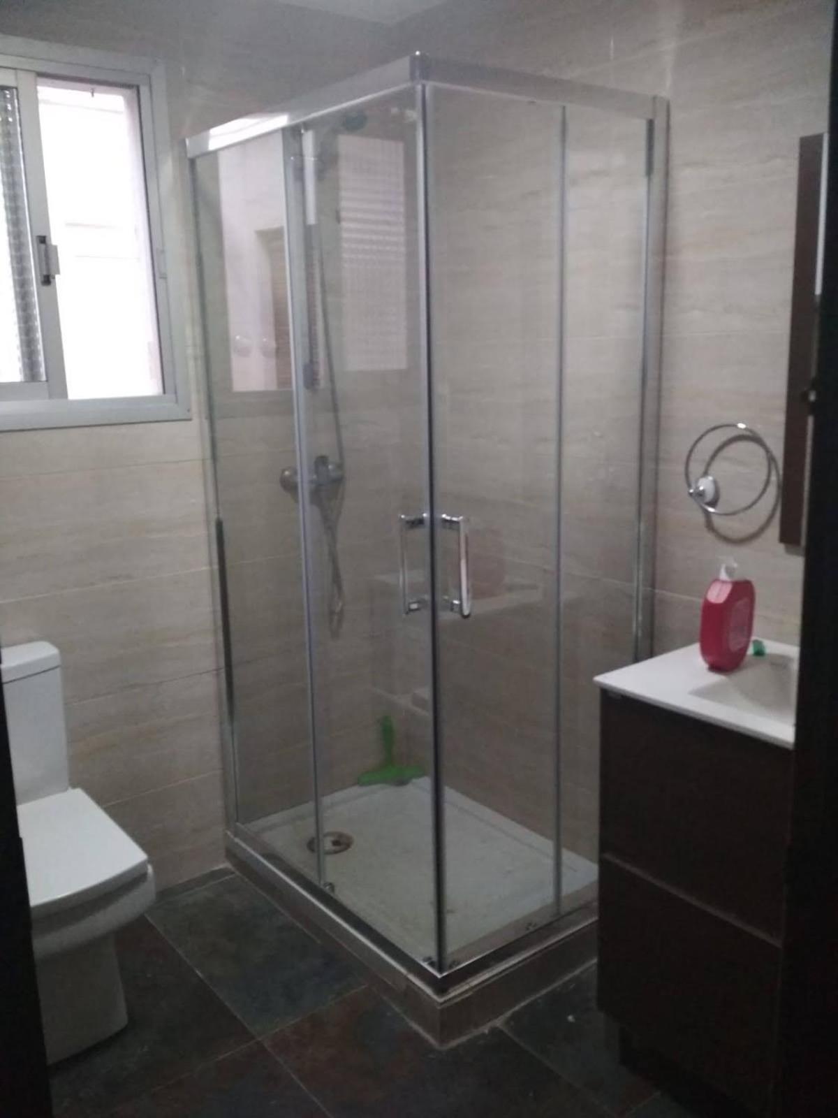 Large Single Room,1572897272:JPEG