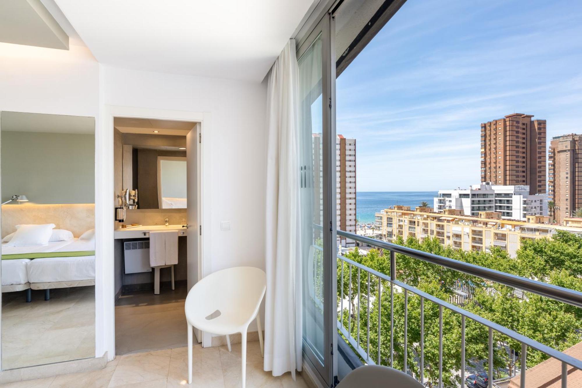 Classic Double Room,1553401141:JPEG