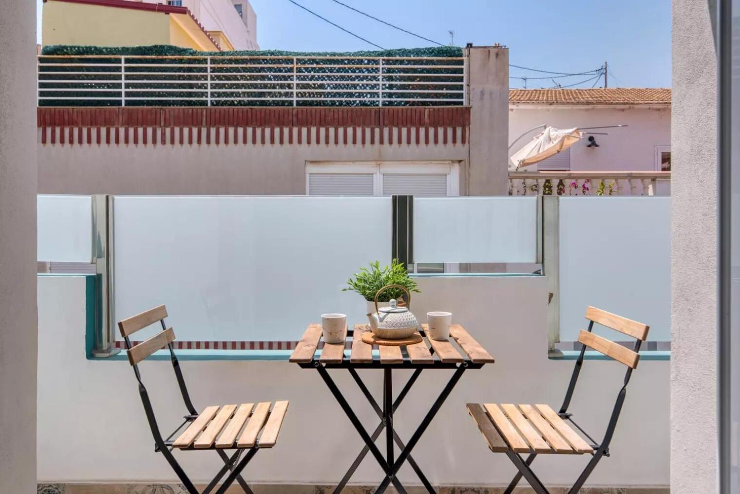 Studio Balcony