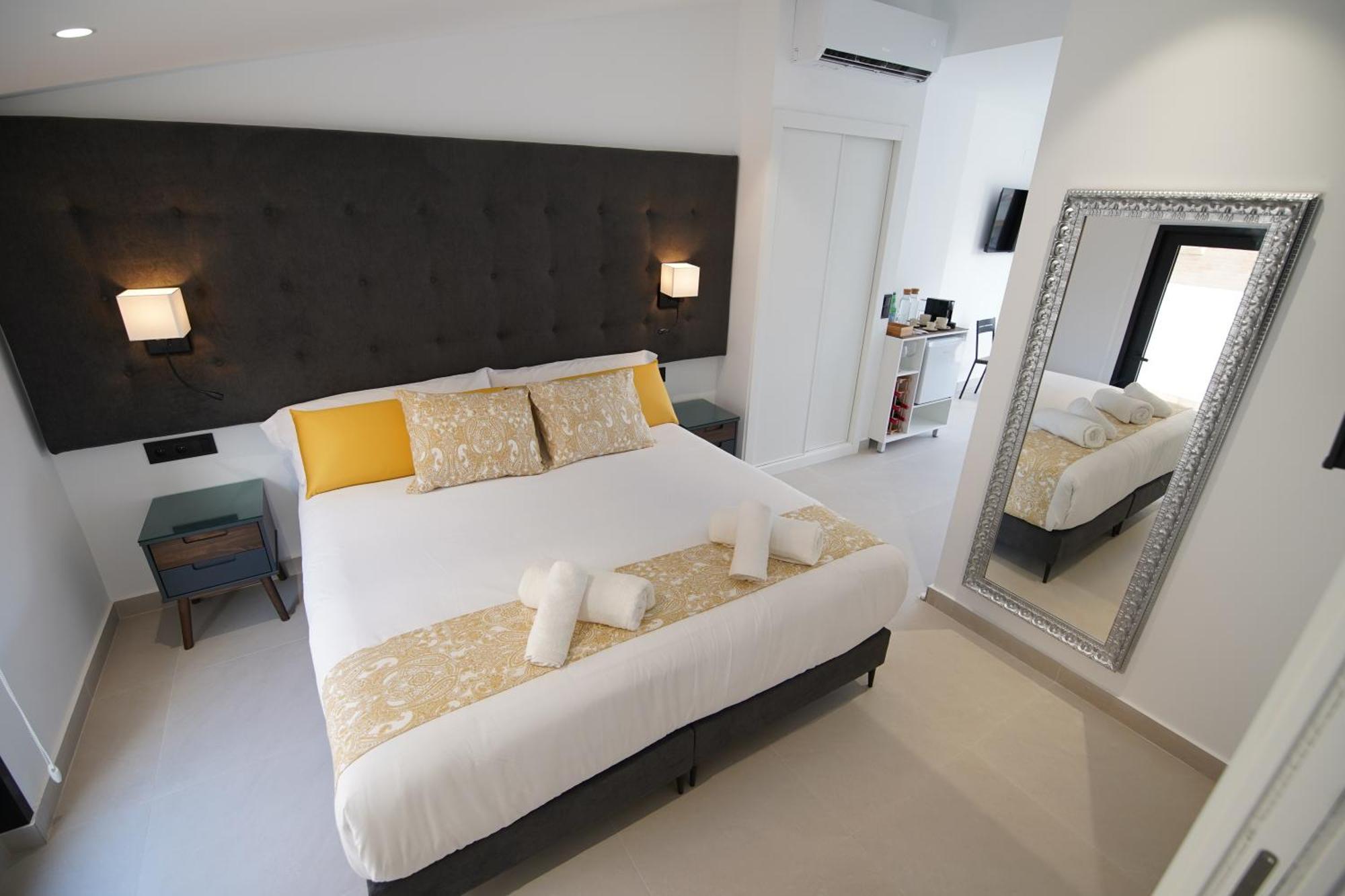 Superior King Suite