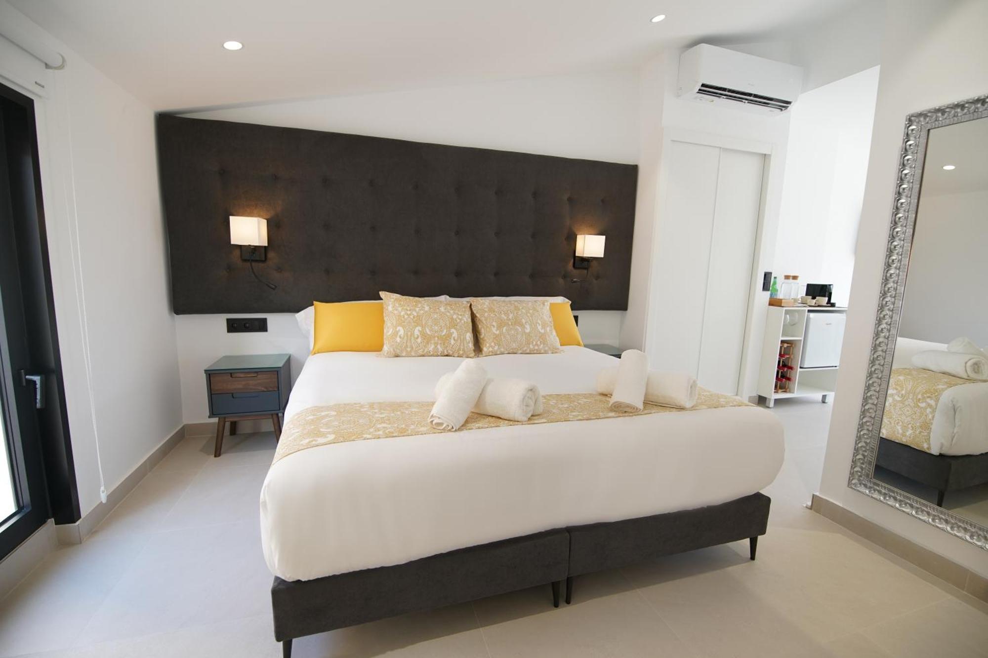Superior King Suite