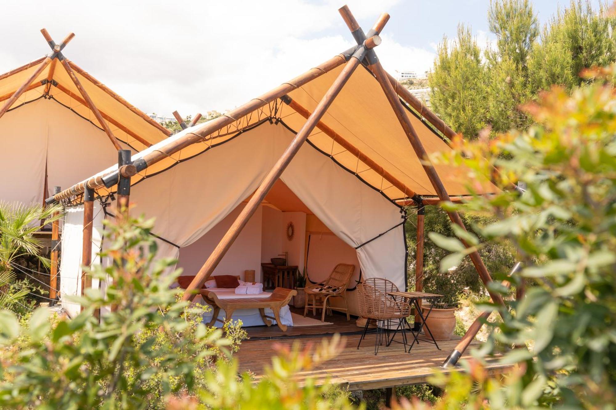 Tent,1557812536:JPEG