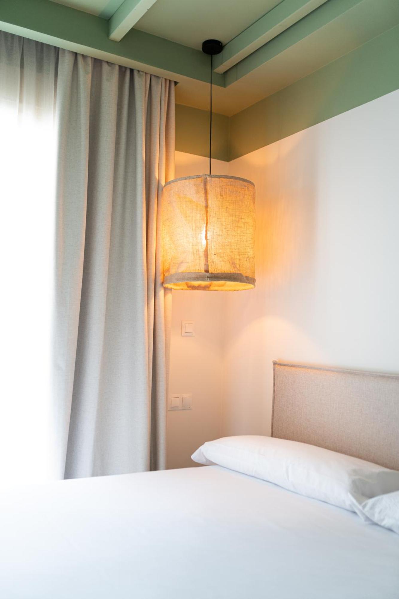 Economy Double Room,1580425563:JPEG