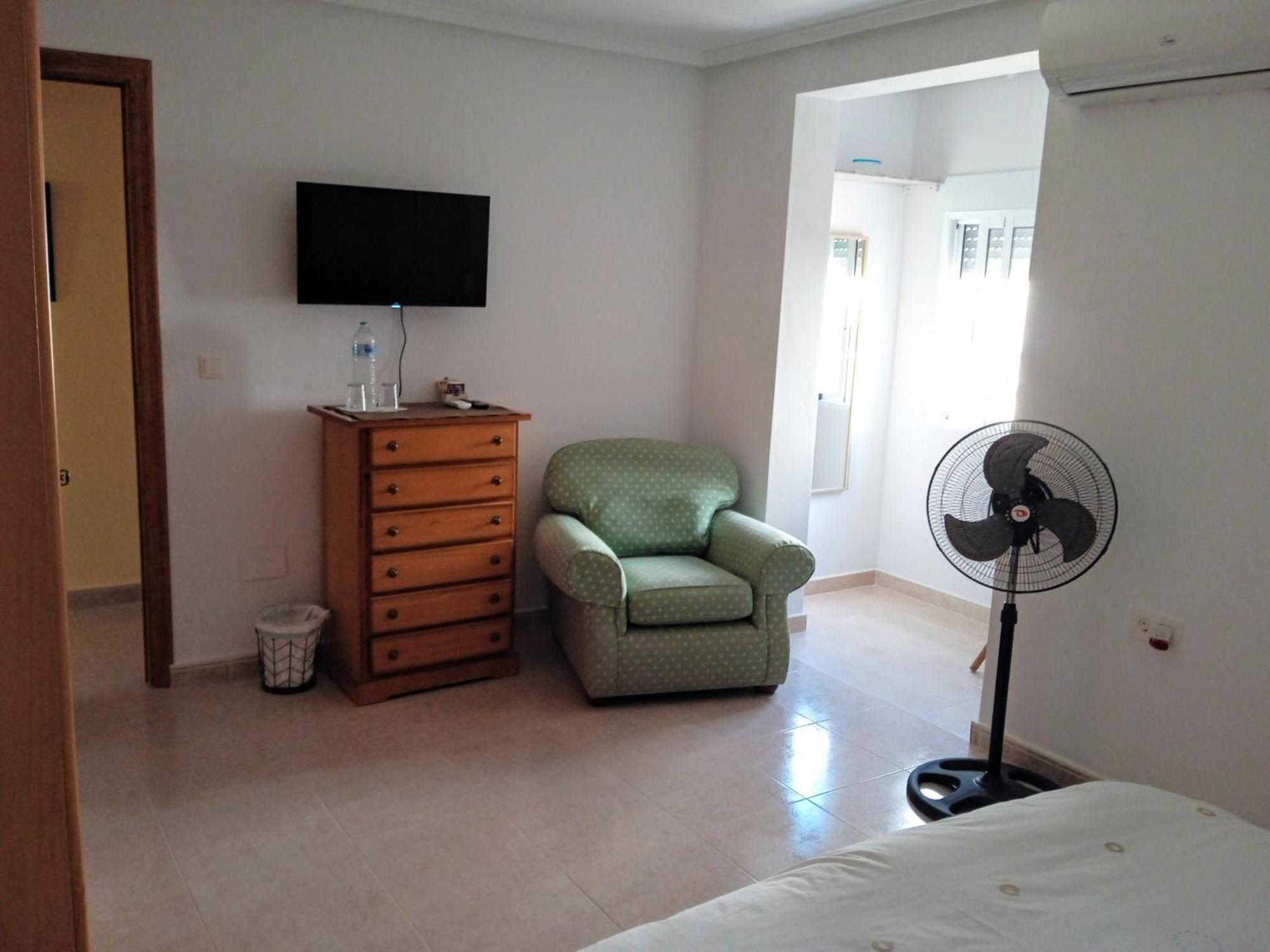Large Double Room,1587560968:JPEG