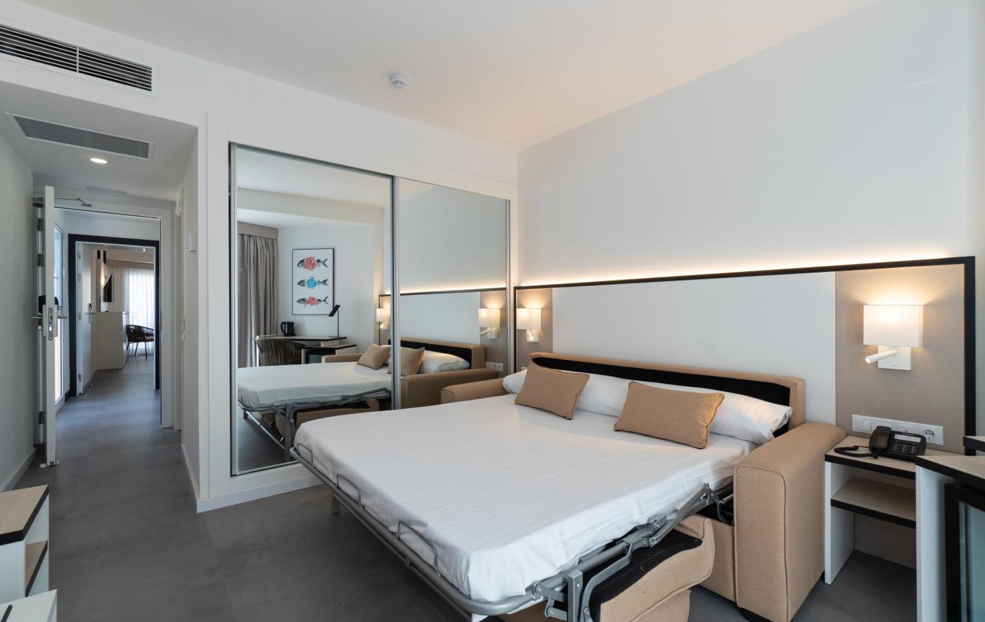 Junior Suite,1589249967:JPEG