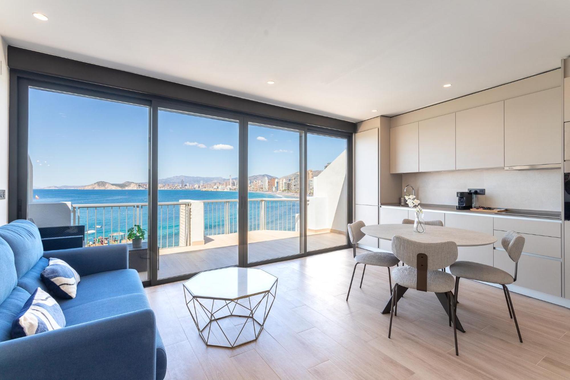 One-Bedroom Apartment Balcony Sea View,1590541018:JPEG