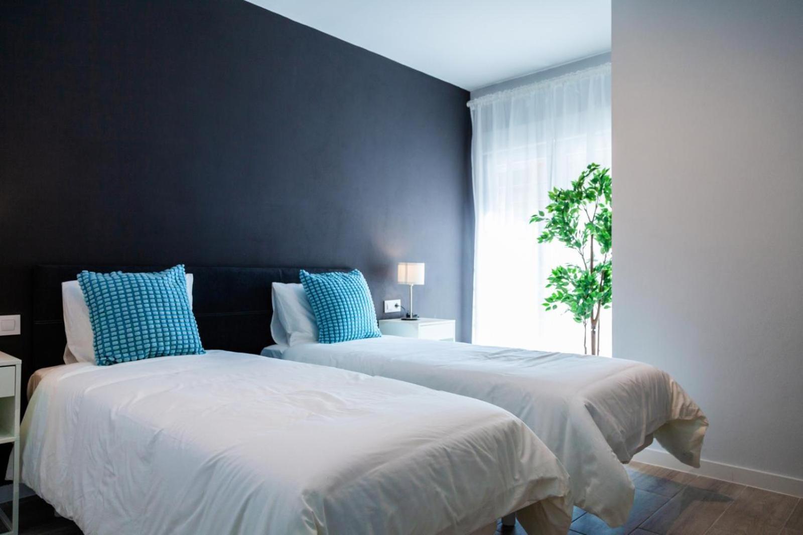 Standard Double Suite,1590928511:JPEG