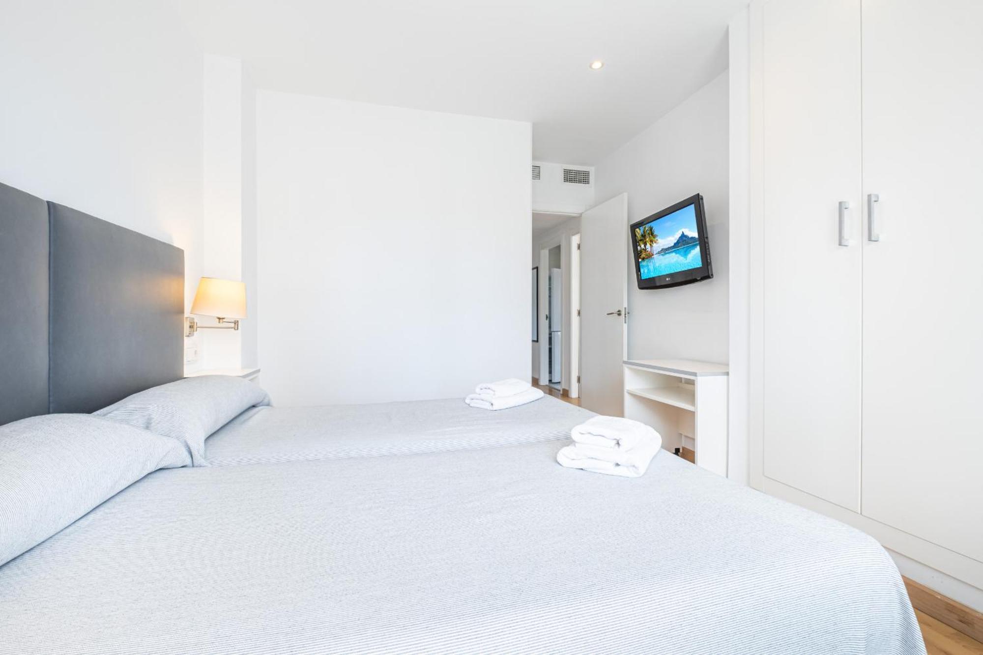 One-Bedroom Apartment Terrace,1592821739:JPEG
