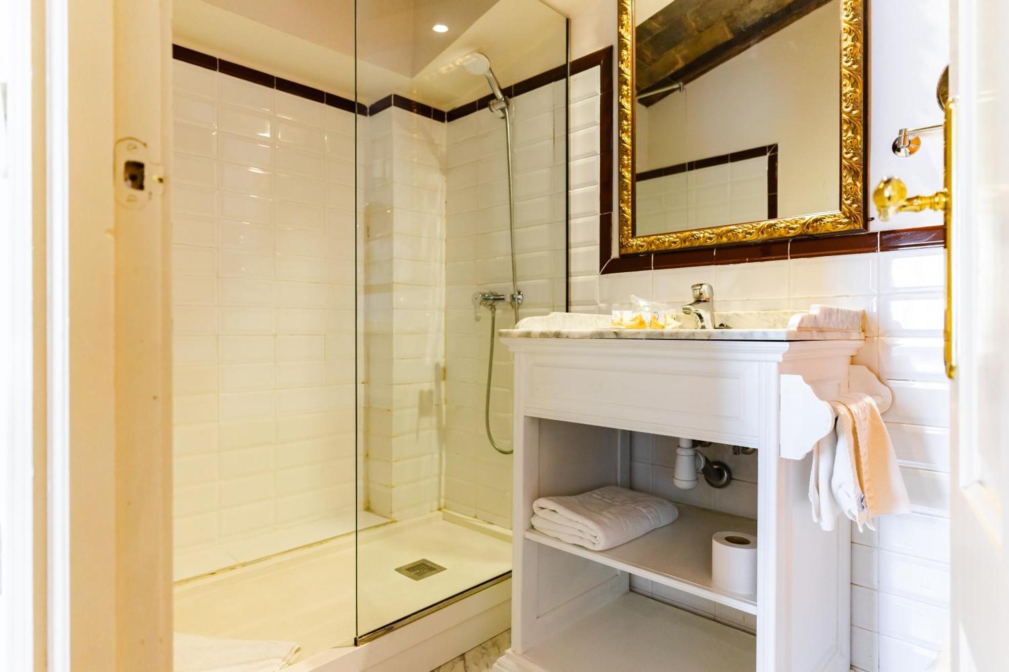 Single Room,1593640378:JPEG