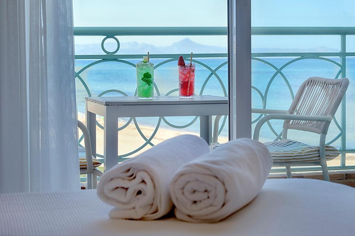 Double or Twin Room Frontal Sea View,1593642207:JPEG
