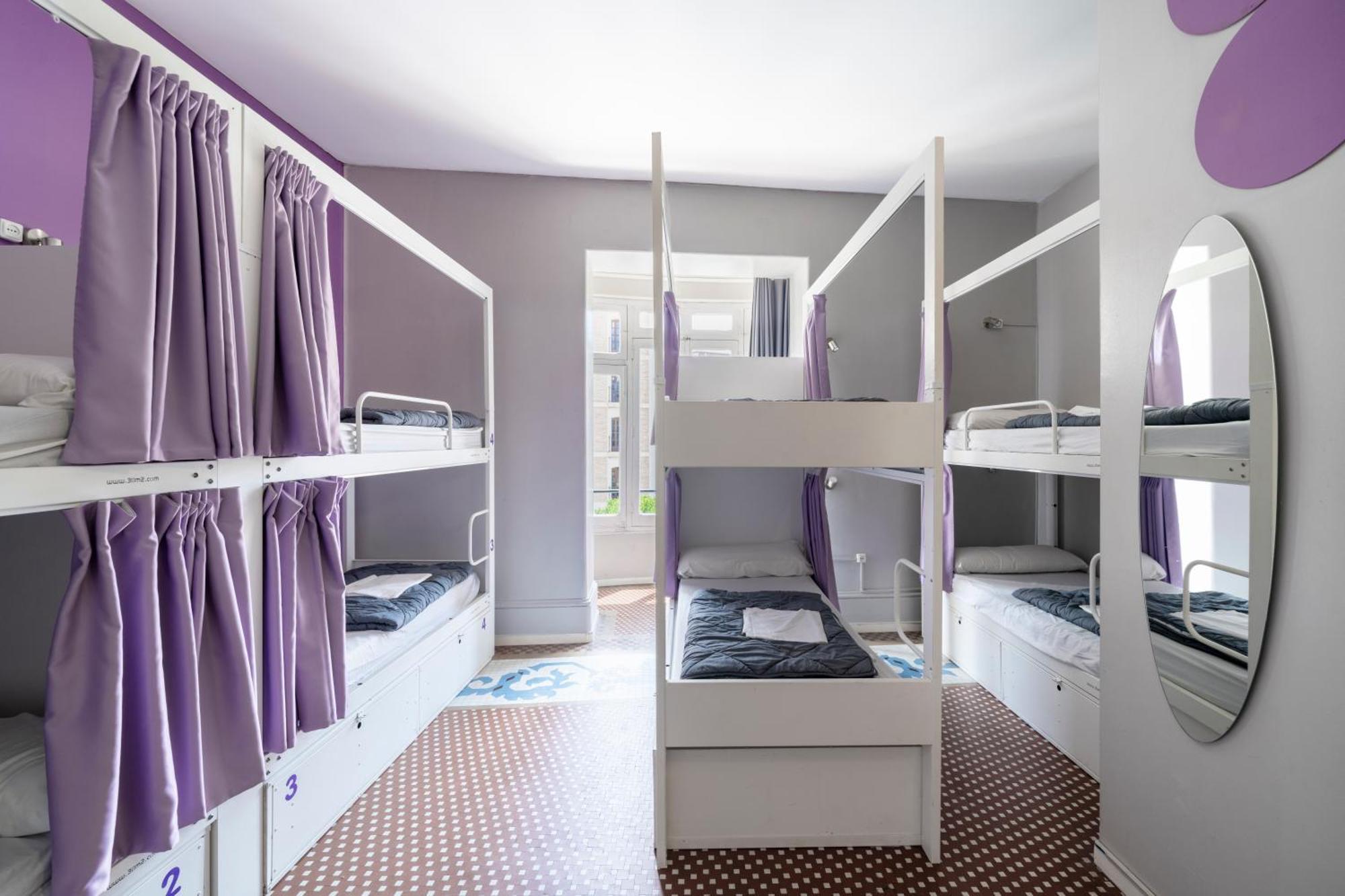 1 Bed an 8-Bed Mixed Dorm